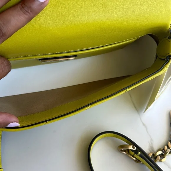 SMALL KIRA CHEVRON FLAP SHOULDER BAG - Picture 9 of 13